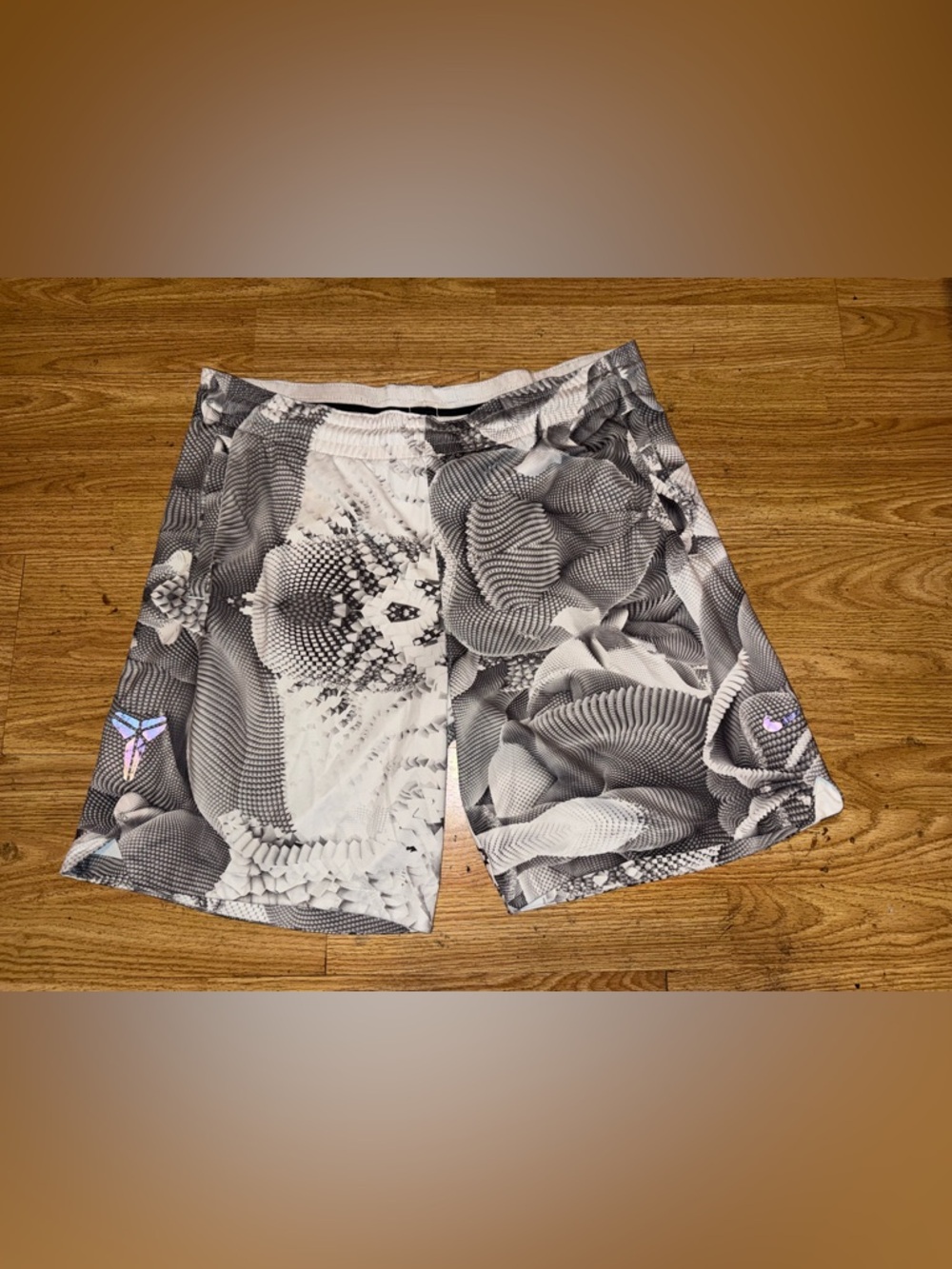Nike Kobe Bryant  Mambula Elite Snakeskin Basketball Shorts Size Large Lakers.